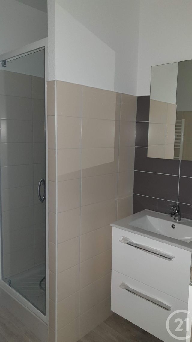 Appartement F2 &agrave; louer - 2 pi&egrave;ces - 62,85 m2 - Mulhouse - 68 - ALSACE