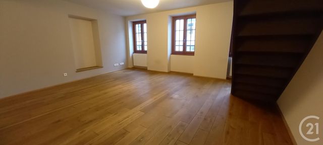 Appartement Triplex &agrave; louer - 3 pi&egrave;ces - 83,78 m2 - Mulhouse - 68 - ALSACE