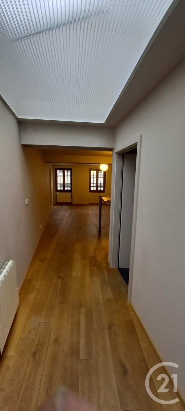 Appartement Triplex &agrave; louer - 3 pi&egrave;ces - 83,78 m2 - Mulhouse - 68 - ALSACE