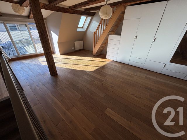 Appartement Triplex &agrave; louer - 3 pi&egrave;ces - 83,78 m2 - Mulhouse - 68 - ALSACE