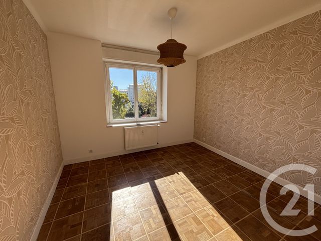 Appartement F4 &agrave; louer - 4 pi&egrave;ces - 95 m2 - Mulhouse - 68 - ALSACE