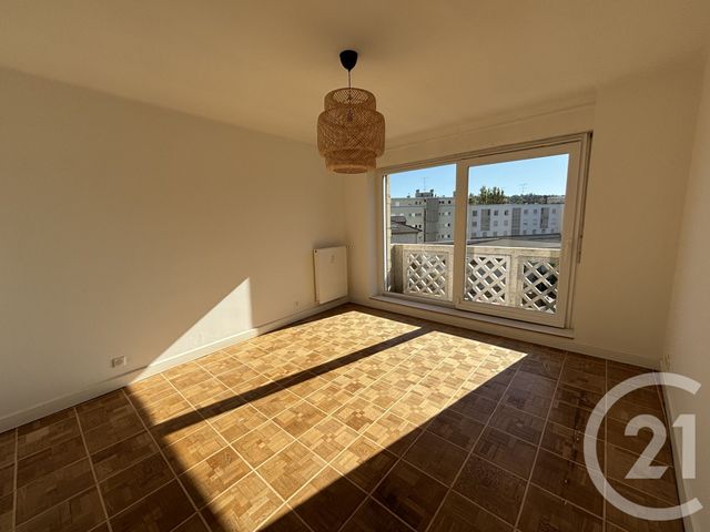 Appartement F4 &agrave; louer - 4 pi&egrave;ces - 95 m2 - Mulhouse - 68 - ALSACE