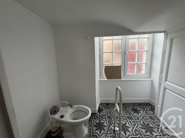 Maison à vendre - 7 pièces - 222 m2 - Domfront En Poiraie - 61 - BASSE-NORMANDIE