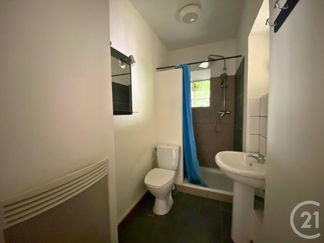 Appartement F2 &agrave; louer - 2 pi&egrave;ces - 40,05 m2 - Domfront En Poiraie - 61 - BASSE-NORMANDIE