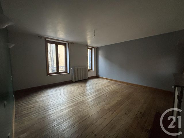 Maison &agrave; louer - 6 pi&egrave;ces - 124,89 m2 - Domfront En Poiraie - 61 - BASSE-NORMANDIE