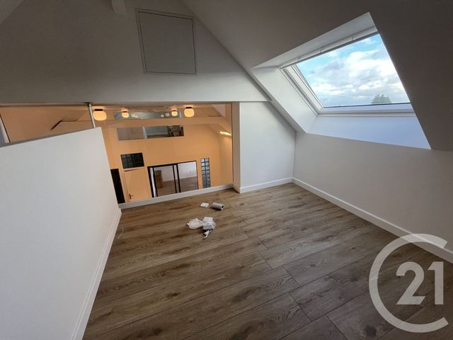 Appartement &agrave; louer - 3 pi&egrave;ces - 93 m2 - Lonlay L Abbaye - 61 - BASSE-NORMANDIE