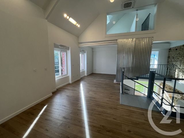 Appartement &agrave; louer - 3 pi&egrave;ces - 93 m2 - Lonlay L Abbaye - 61 - BASSE-NORMANDIE