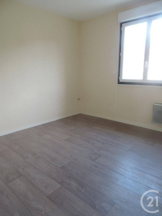 Appartement F3 &agrave; louer - 3 pi&egrave;ces - 64,90 m2 - Domfront En Poiraie - 61 - BASSE-NORMANDIE