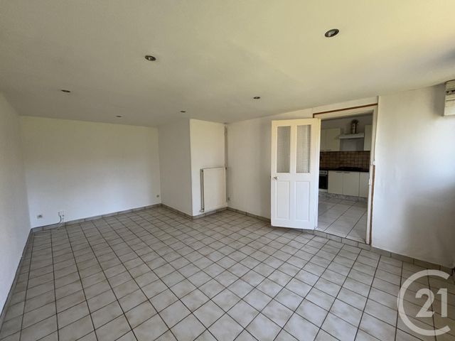 Maison à vendre - 3 pièces - 73,41 m2 - Domfront En Poiraie - 61 - BASSE-NORMANDIE