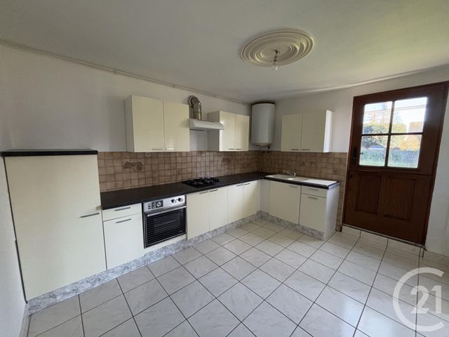 Maison à vendre - 3 pièces - 73,41 m2 - Domfront En Poiraie - 61 - BASSE-NORMANDIE