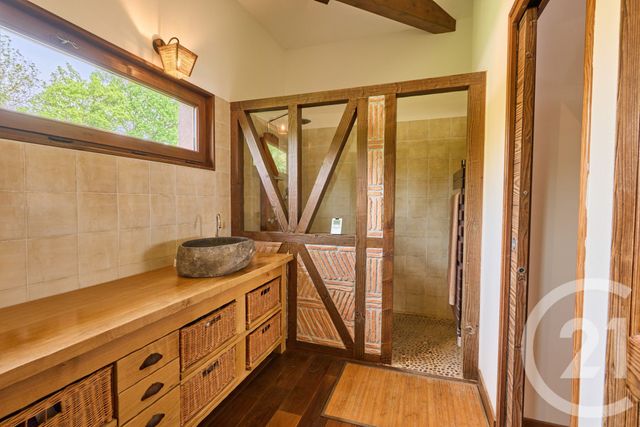 Maison &agrave; vendre - 12 pi&egrave;ces - 381 m2 - Versailleux - 01 - RHONE-ALPES