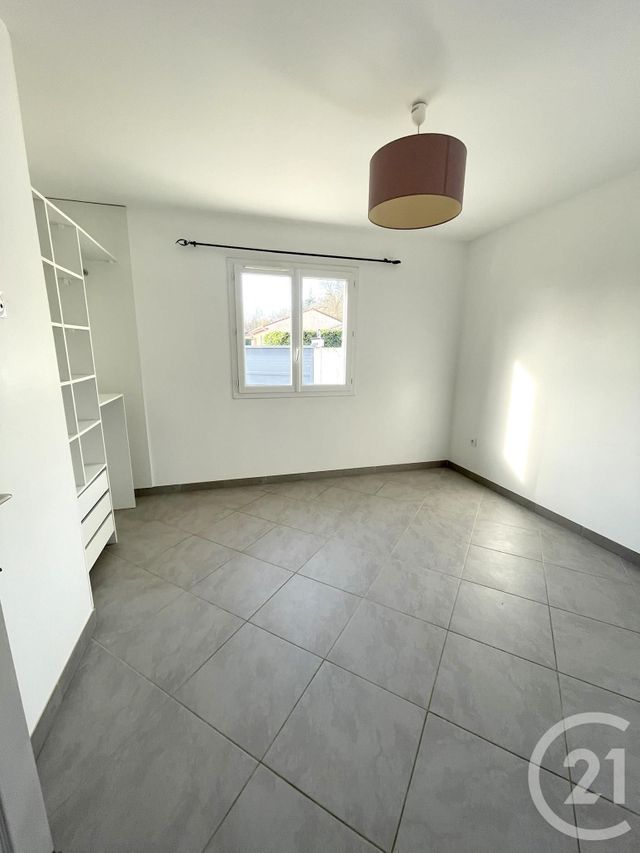 Maison &agrave; louer - 5 pi&egrave;ces - 130 m2 - Meximieux - 01 - RHONE-ALPES