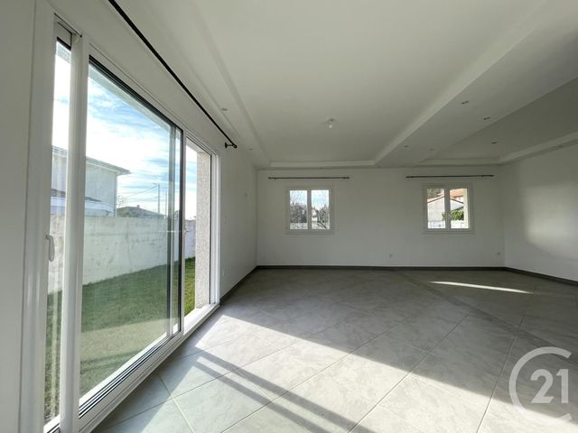 Maison &agrave; louer - 5 pi&egrave;ces - 130 m2 - Meximieux - 01 - RHONE-ALPES