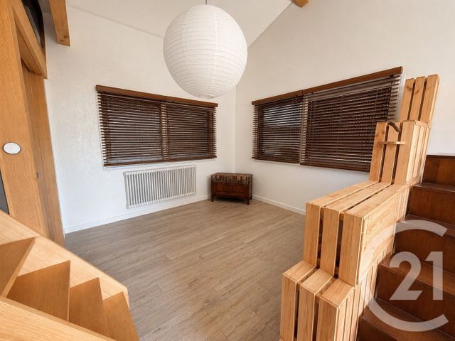 Maison &agrave; louer - 5 pi&egrave;ces - 189,96 m2 - St Jean De Niost - 01 - RHONE-ALPES