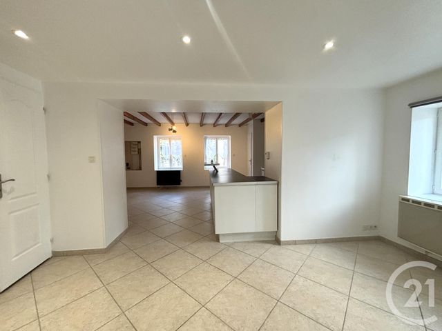 Maison &agrave; louer - 4 pi&egrave;ces - 88,31 m2 - Bourg St Christophe - 01 - RHONE-ALPES