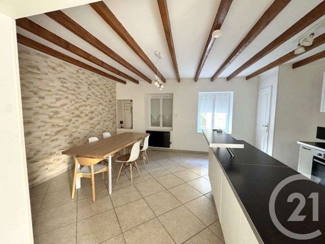 Maison &agrave; louer - 4 pi&egrave;ces - 88,31 m2 - Bourg St Christophe - 01 - RHONE-ALPES