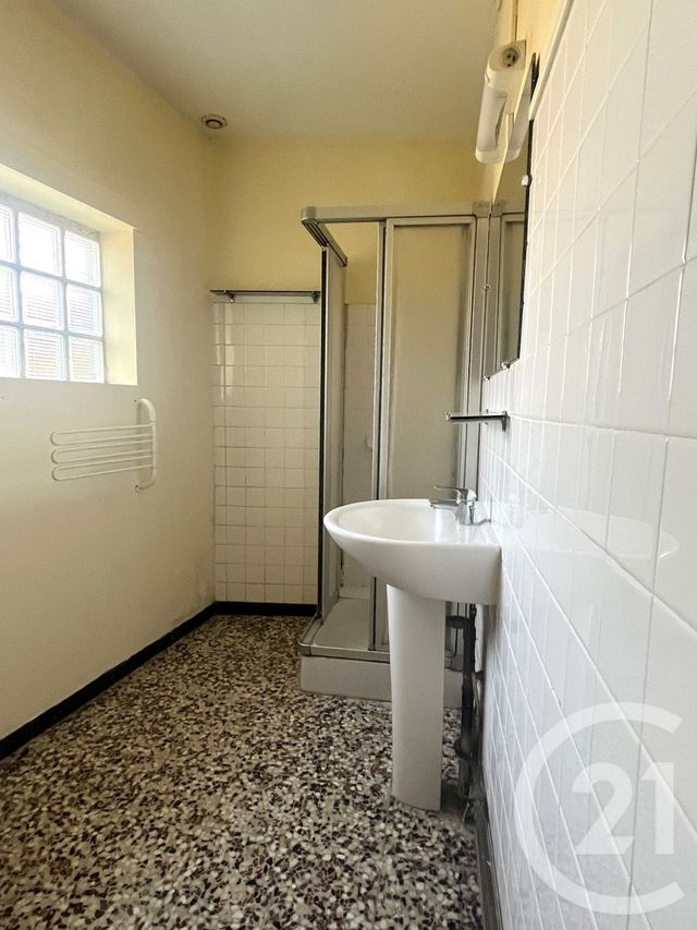Maison &agrave; louer - 3 pi&egrave;ces - 69,60 m2 - Villieu Loyes Mollon - 01 - RHONE-ALPES