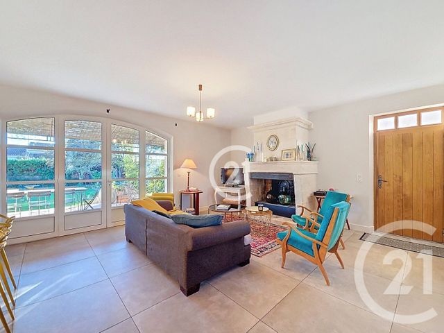 Maison à vendre - 5 pièces - 130 m2 - St Martin De Crau - 13 - PROVENCE-ALPES-COTE-D-AZUR