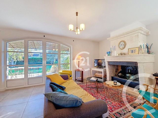 Maison à vendre - 5 pièces - 130 m2 - St Martin De Crau - 13 - PROVENCE-ALPES-COTE-D-AZUR