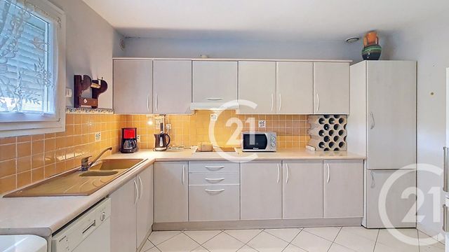 Maison &agrave; vendre - 4 pi&egrave;ces - 93,90 m2 - St Martin De Crau - 13 - PROVENCE-ALPES-COTE-D-AZUR