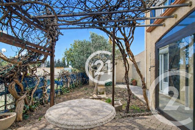 Maison &agrave; vendre - 4 pi&egrave;ces - 93,90 m2 - St Martin De Crau - 13 - PROVENCE-ALPES-COTE-D-AZUR