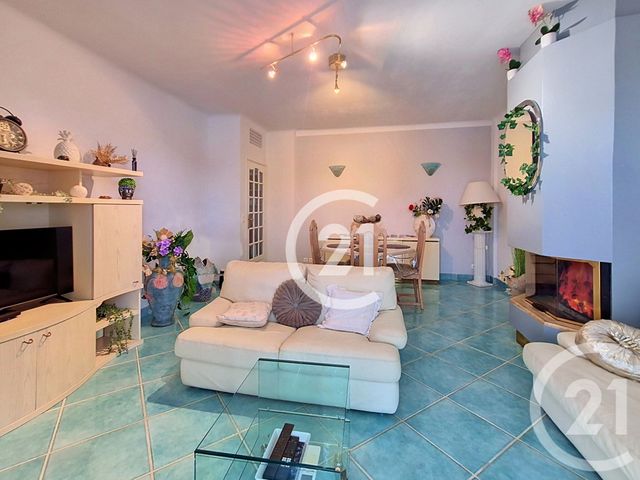 Appartement T3 &agrave; vendre - 3 pi&egrave;ces - 70,59 m2 - Arles - 13 - PROVENCE-ALPES-COTE-D-AZUR