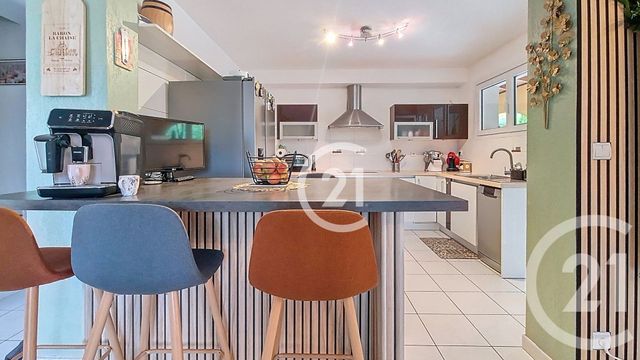 Maison &agrave; vendre - 4 pi&egrave;ces - 120,30 m2 - St Martin De Crau - 13 - PROVENCE-ALPES-COTE-D-AZUR