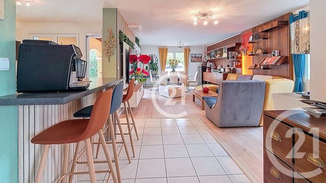 Maison &agrave; vendre - 4 pi&egrave;ces - 120,30 m2 - St Martin De Crau - 13 - PROVENCE-ALPES-COTE-D-AZUR