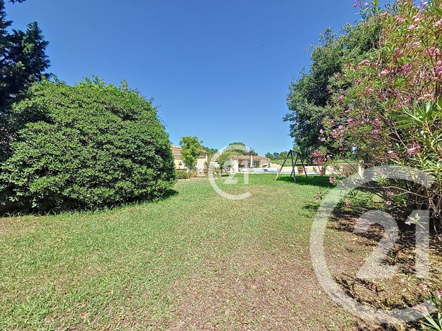 Maison à vendre - 9 pièces - 225,80 m2 - St Martin De Crau - 13 - PROVENCE-ALPES-COTE-D-AZUR