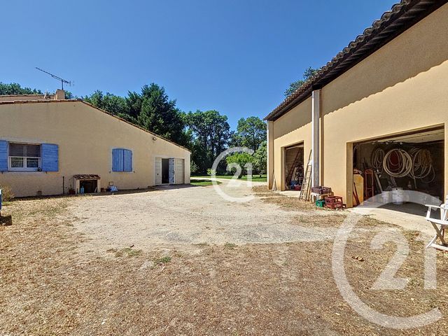 Maison à vendre - 9 pièces - 225,80 m2 - St Martin De Crau - 13 - PROVENCE-ALPES-COTE-D-AZUR