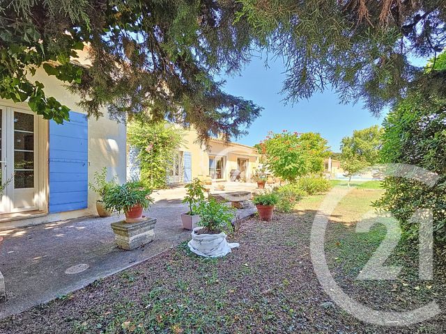 Maison à vendre - 9 pièces - 225,80 m2 - St Martin De Crau - 13 - PROVENCE-ALPES-COTE-D-AZUR