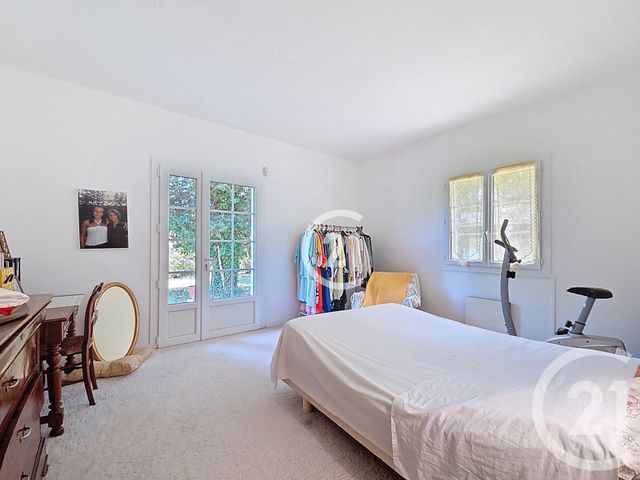 Maison à vendre - 9 pièces - 225,80 m2 - St Martin De Crau - 13 - PROVENCE-ALPES-COTE-D-AZUR