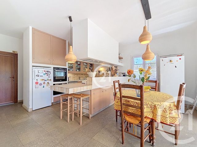 Maison à vendre - 9 pièces - 225,80 m2 - St Martin De Crau - 13 - PROVENCE-ALPES-COTE-D-AZUR