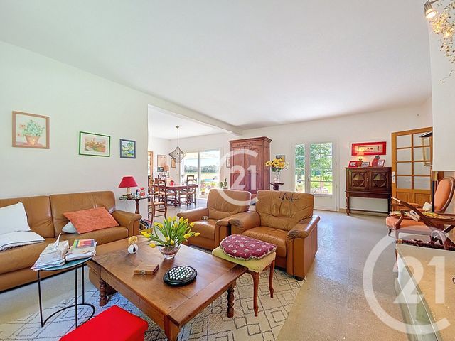 Maison à vendre - 9 pièces - 225,80 m2 - St Martin De Crau - 13 - PROVENCE-ALPES-COTE-D-AZUR