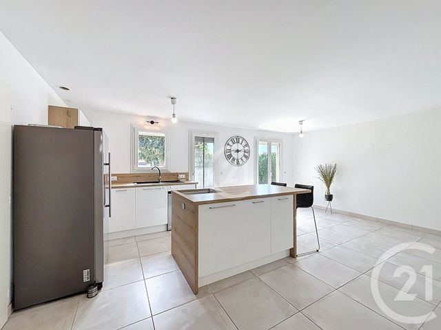 Maison à vendre - 4 pièces - 133,53 m2 - St Martin De Crau - 13 - PROVENCE-ALPES-COTE-D-AZUR