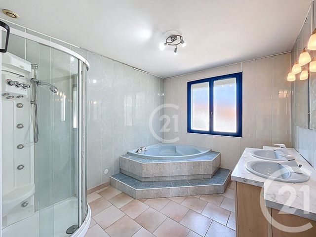 Maison à vendre - 4 pièces - 133,53 m2 - St Martin De Crau - 13 - PROVENCE-ALPES-COTE-D-AZUR