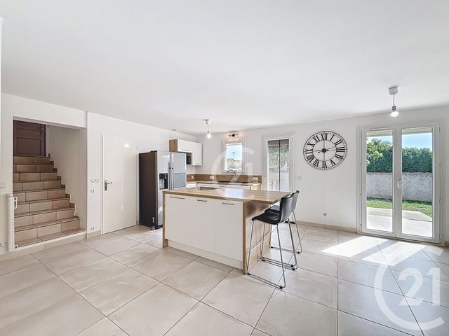 Maison à vendre - 4 pièces - 133,53 m2 - St Martin De Crau - 13 - PROVENCE-ALPES-COTE-D-AZUR