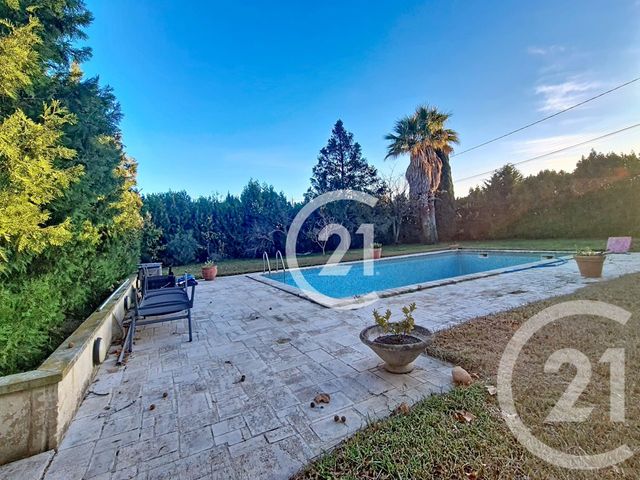 Maison &agrave; vendre - 8 pi&egrave;ces - 205,40 m2 - St Martin De Crau - 13 - PROVENCE-ALPES-COTE-D-AZUR