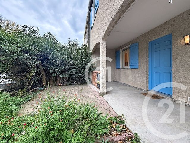 Maison à vendre - 4 pièces - 118,93 m2 - St Martin De Crau - 13 - PROVENCE-ALPES-COTE-D-AZUR