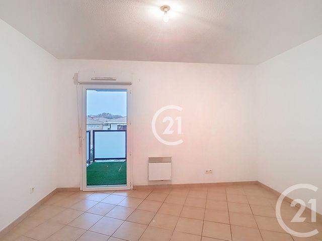 Appartement T2 à louer - 2 pièces - 50,70 m2 - St Martin De Crau - 13 - PROVENCE-ALPES-COTE-D-AZUR