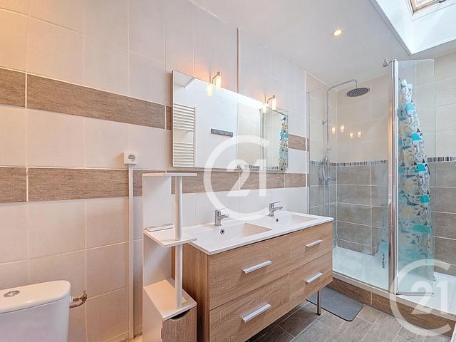 Maison à vendre - 6 pièces - 129,05 m2 - St Martin De Crau - 13 - PROVENCE-ALPES-COTE-D-AZUR