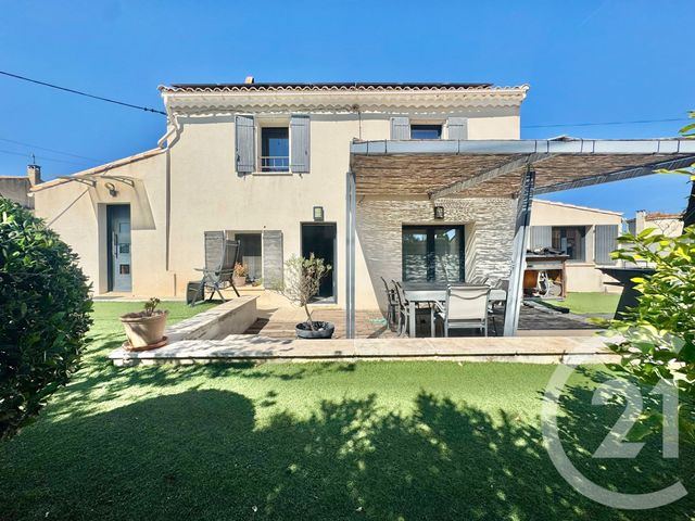 Maison à vendre - 5 pièces - 143,53 m2 - St Martin De Crau - 13 - PROVENCE-ALPES-COTE-D-AZUR
