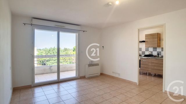 Appartement T3 à louer - 3 pièces - 63,60 m2 - Arles - 13 - PROVENCE-ALPES-COTE-D-AZUR