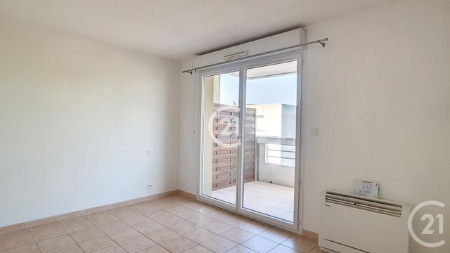 Appartement T3 à louer - 3 pièces - 63,60 m2 - Arles - 13 - PROVENCE-ALPES-COTE-D-AZUR
