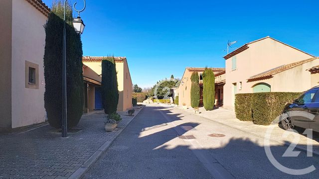 Appartement Duplex &agrave; louer - 2 pi&egrave;ces - 26,10 m2 - Mouries - 13 - PROVENCE-ALPES-COTE-D-AZUR