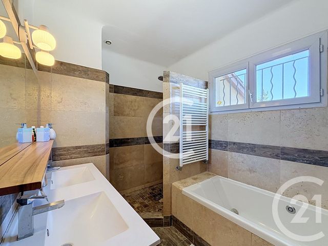 Maison &agrave; vendre - 5 pi&egrave;ces - 162,64 m2 - Fontvieille - 13 - PROVENCE-ALPES-COTE-D-AZUR
