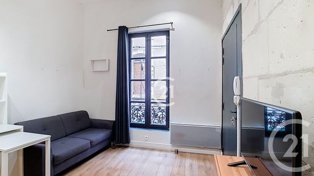 Appartement T2 &agrave; louer - 2 pi&egrave;ces - 27 m2 - Arles - 13 - PROVENCE-ALPES-COTE-D-AZUR