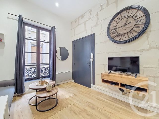 Appartement T2 &agrave; louer - 2 pi&egrave;ces - 27 m2 - Arles - 13 - PROVENCE-ALPES-COTE-D-AZUR