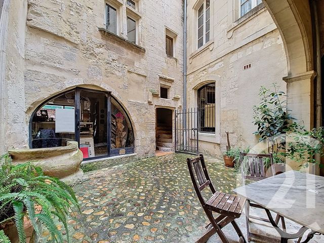 Appartement T2 &agrave; louer - 2 pi&egrave;ces - 27 m2 - Arles - 13 - PROVENCE-ALPES-COTE-D-AZUR