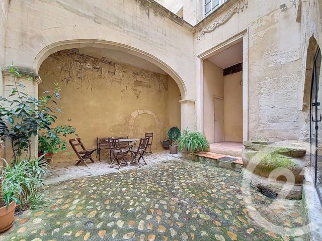 Appartement T2 &agrave; louer - 2 pi&egrave;ces - 27 m2 - Arles - 13 - PROVENCE-ALPES-COTE-D-AZUR